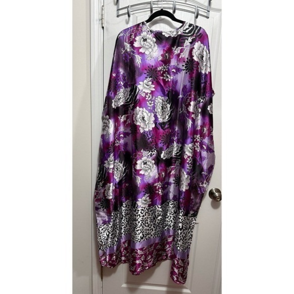 Winlar Heather Long Kaftan OSFM NWT Purple Floral Animal Print Caftan Maxi Dress - Picture 10 of 12